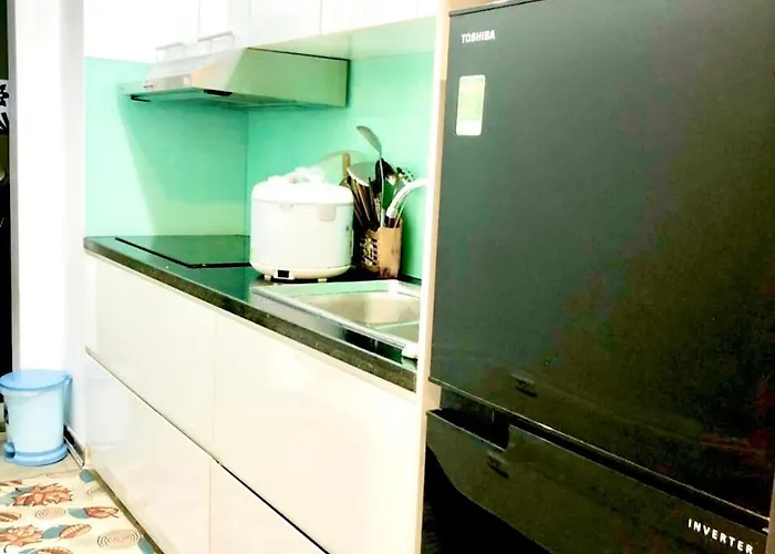 Tommy House * Hạ Long
